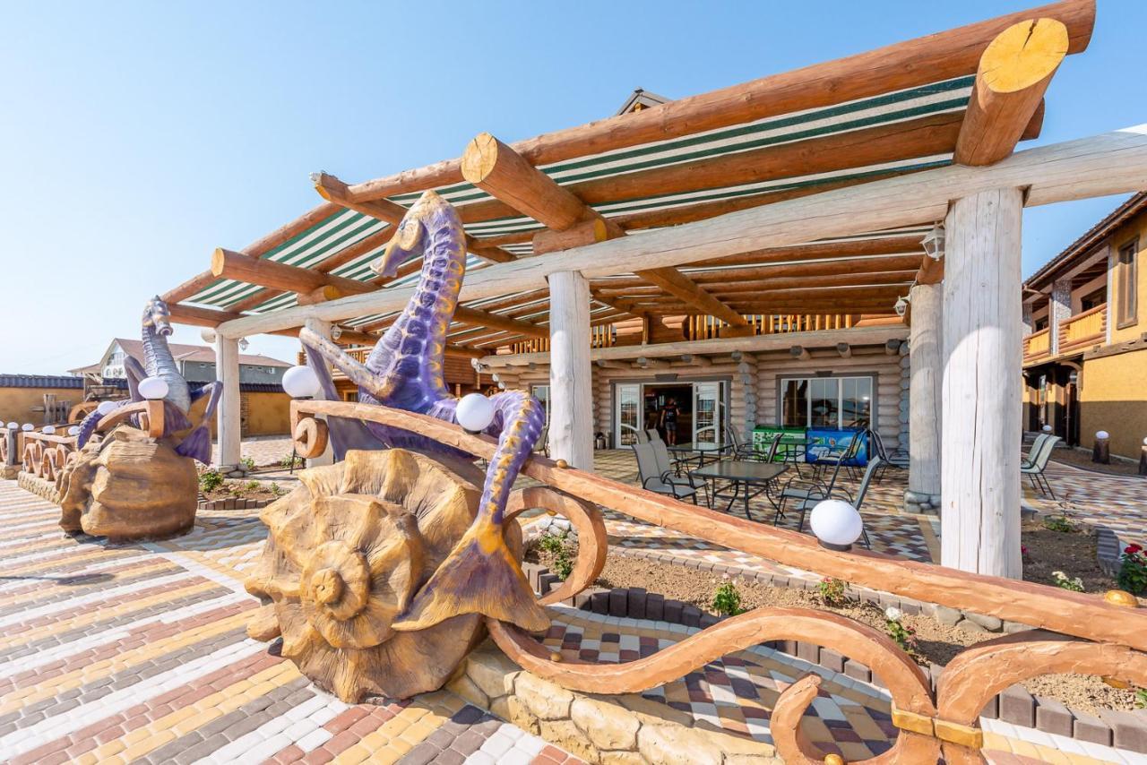 Hotel Пегас Zaliznyj Port Exteriér fotografie