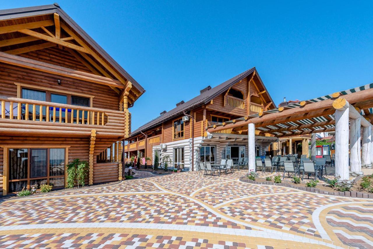 Hotel Пегас Zaliznyj Port Exteriér fotografie