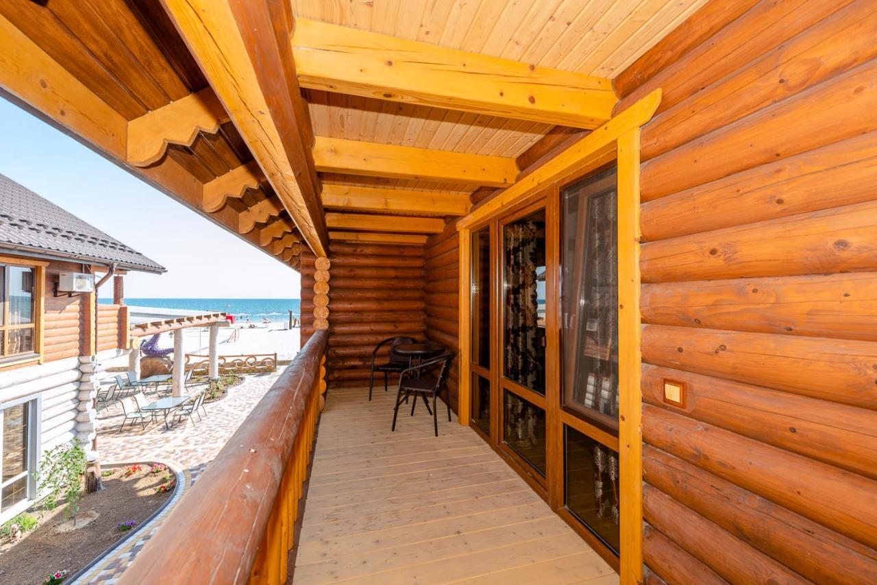 Hotel Пегас Zaliznyj Port Exteriér fotografie