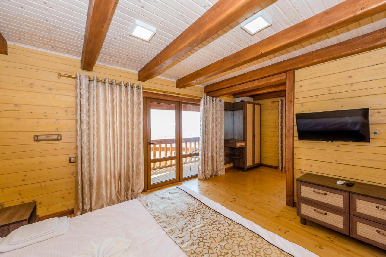 Hotel Пегас Zaliznyj Port Exteriér fotografie