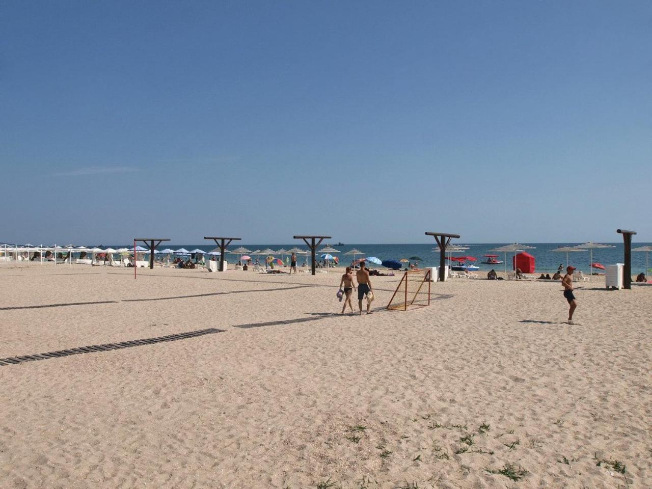 Hotel Пегас Zaliznyj Port Exteriér fotografie