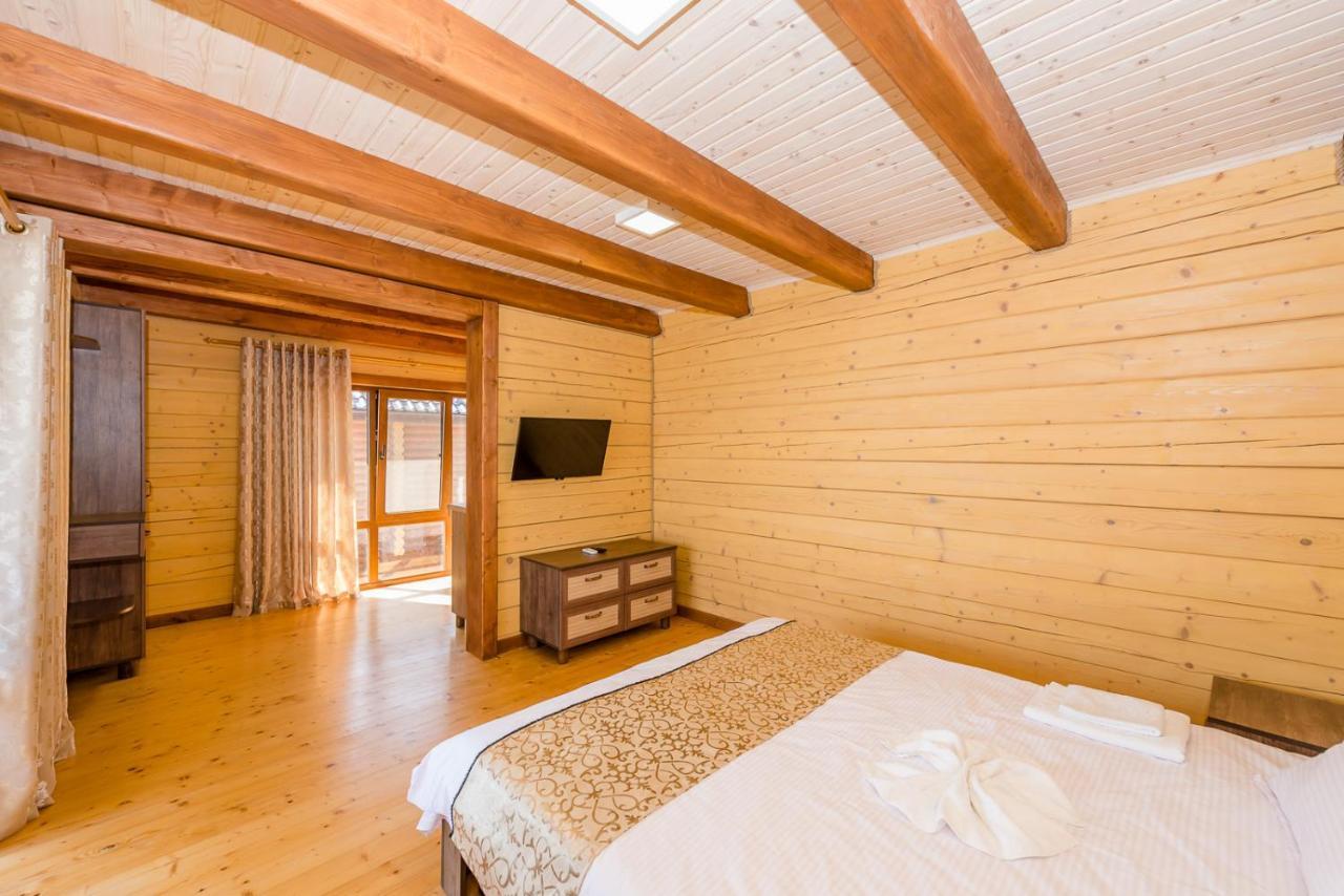 Hotel Пегас Zaliznyj Port Exteriér fotografie