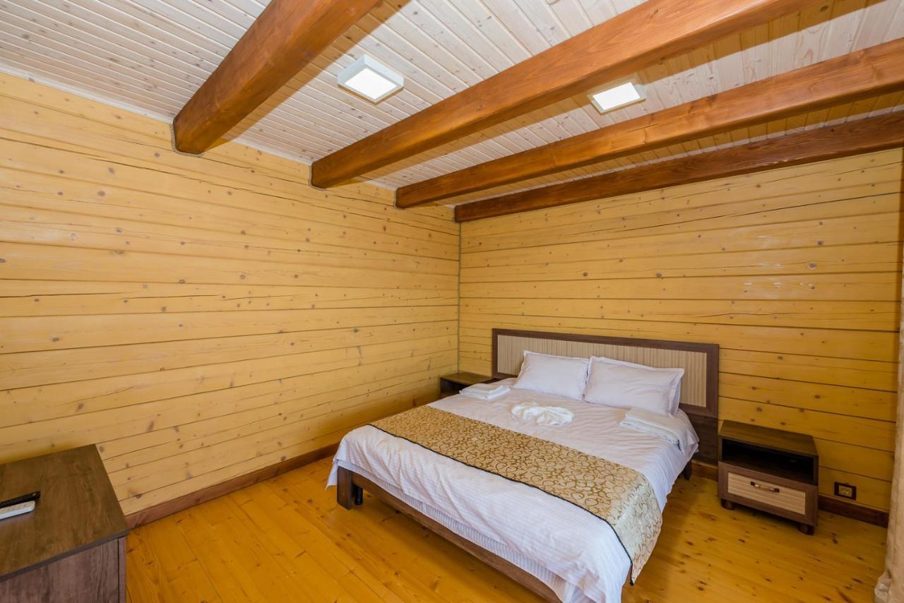 Hotel Пегас Zaliznyj Port Exteriér fotografie