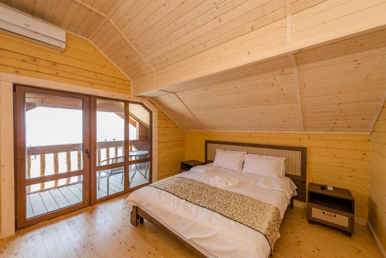 Hotel Пегас Zaliznyj Port Exteriér fotografie
