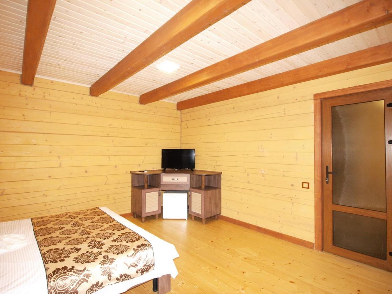Hotel Пегас Zaliznyj Port Exteriér fotografie