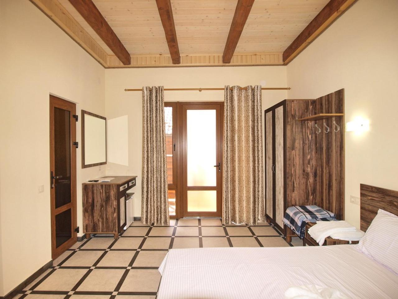 Hotel Пегас Zaliznyj Port Exteriér fotografie