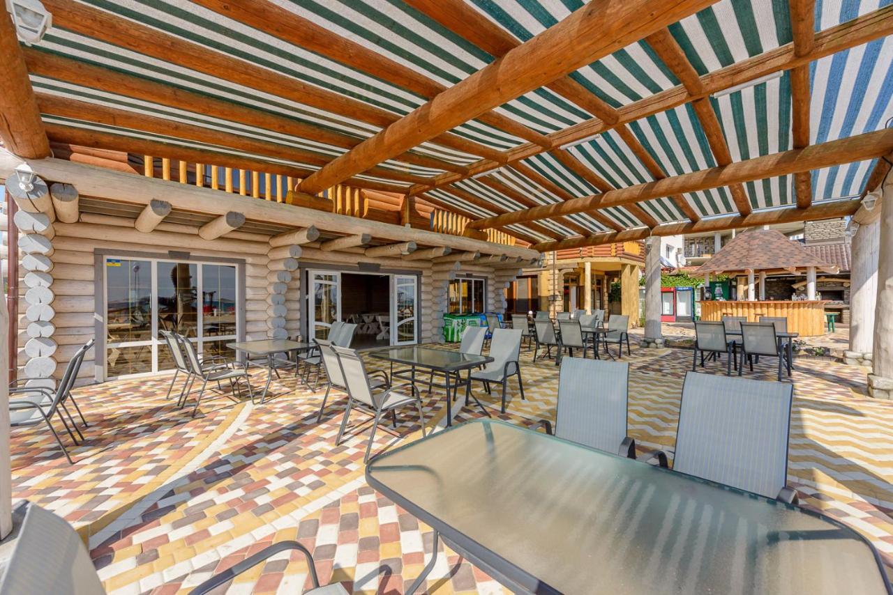 Hotel Пегас Zaliznyj Port Exteriér fotografie