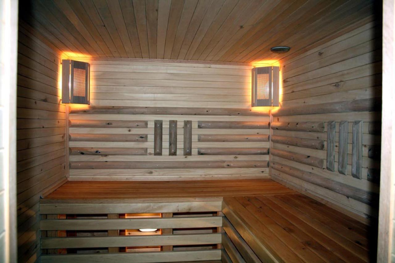 Hotel Пегас Zaliznyj Port Exteriér fotografie